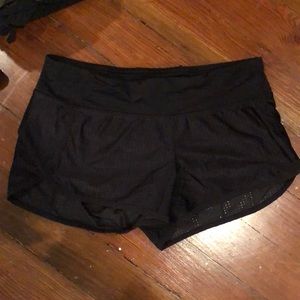 lululemon athletica speed up shorts black size 6